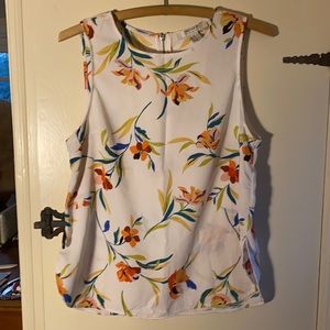Bundle30 - White Flower Tank Top Medium